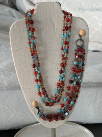Vintage blue & burgundy beads necklace & bracelet set
