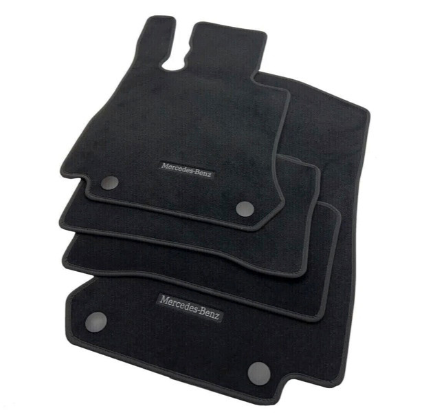 NEW OEM 2017-2023  Mercedes GLC Set (4) Black Floor Mats in Other Parts & Accessories in St. Catharines