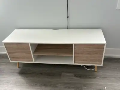 Good condition 53” x 15.5” x 21”