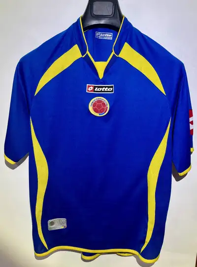 Soccer Jersey Lotto Colombia Size M, View more