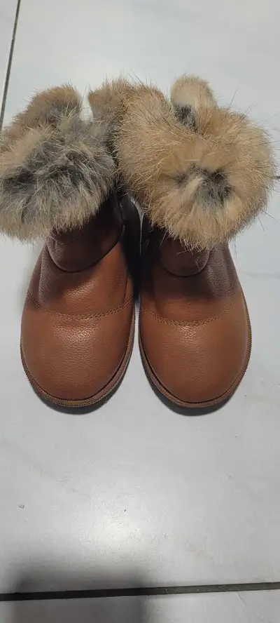Free Kids shoes / winter jackets , View more