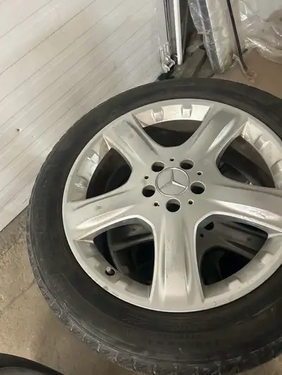 5 Bolt Benz rims. Size and Shape in pictures Came on a GLK 250 Asking 300$ Final Price Call or text...