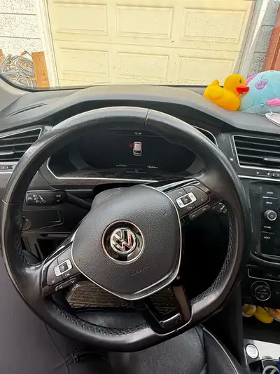 2018 Tiguan run great. Drives great in the winter. Selling as I don’t need it anymore. Does have a 1...