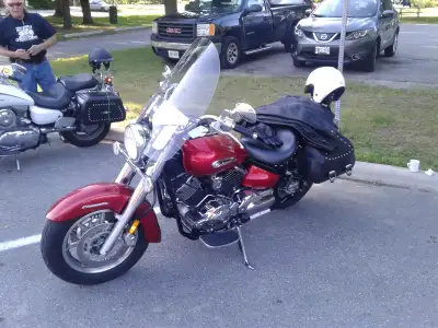 Lovely Yamaha V- Star 1100 Silverado Immaculate Low Mileage Never Damaged