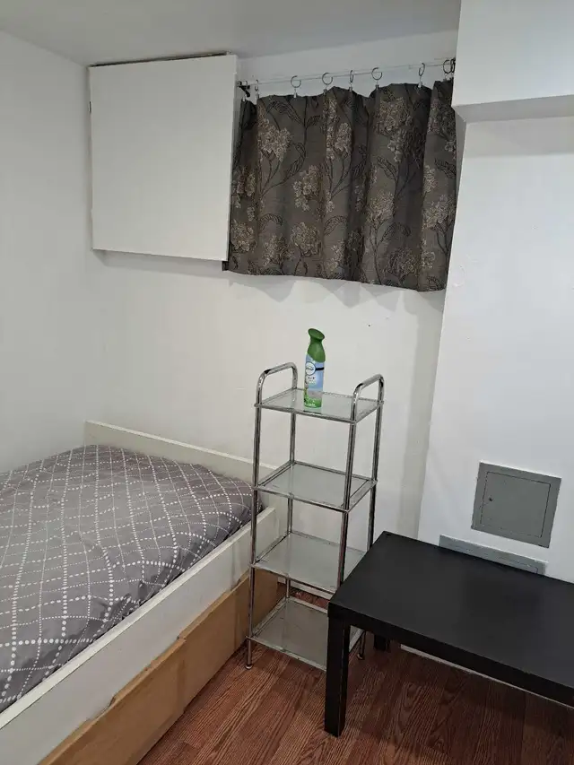 Private Room For Girl