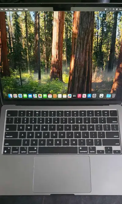 Selling Macbook Air m2 2022. 8gb ram, 256ssd. PRICE IS FIRM, View more