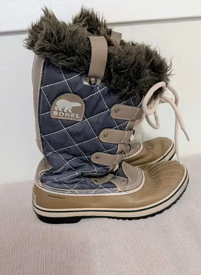 Sorel Women's Winter Boots - Size 9, View more
