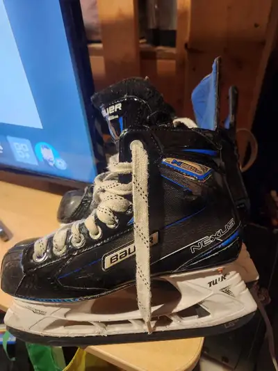 Bauer freeze pro skates size 6, View more