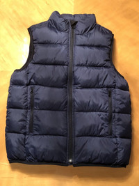 GAP Kids Warmest Puffer Vest (M 8-9)