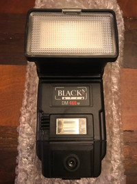Blacks DM 460 TZ flash with manual for Film or Digital camera