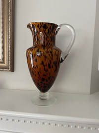 Pitcher / Vase animal print