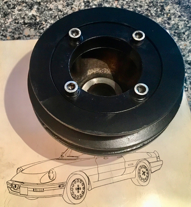 1989 Alfa Romeo spider Bosch crank pulley with AC   82 to 89 in Engine & Engine Parts in City of Toronto - Image 3