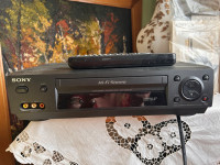 Sony SLV-N500 VHS VCR 4 Head HIFI With Remote