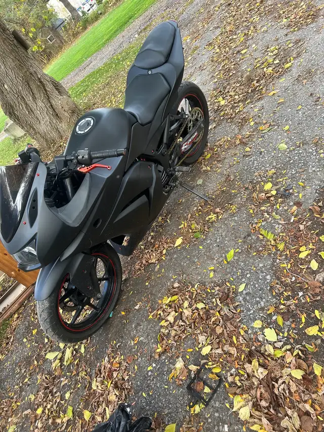Trades 2008 ninja 250R in Sport Bikes in London - Image 4