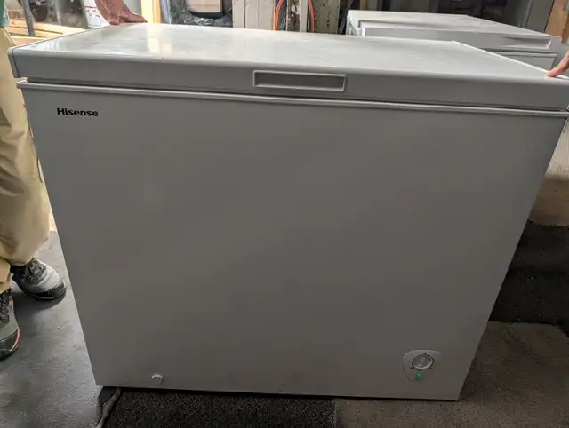 Hisense Chest Freezer FC88D6CWD in Freezers in City of Toronto - Image 5