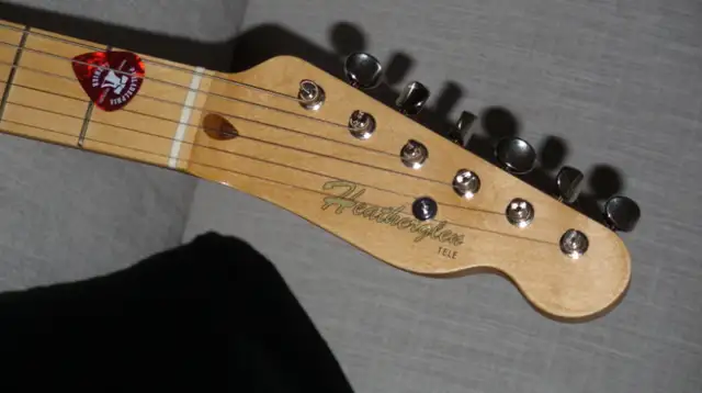 Knotty Pine Heatherglen telecaster in Guitars in Windsor Region - Image 9