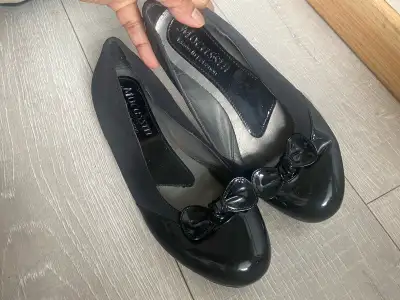 Mocassin Women’s Black Ballet Flats with Bow – Size 36 , View more