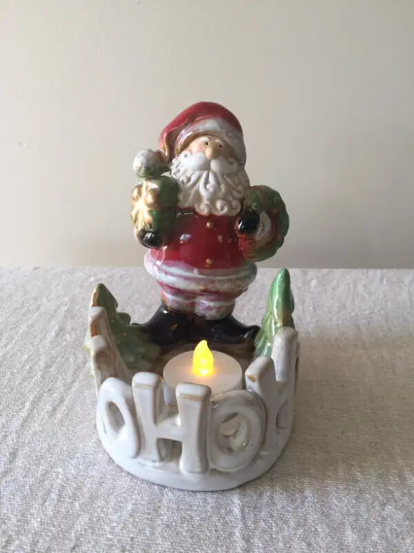 CHRISTMAS SANTA CANDLE HOLDER in Home Décor & Accents in Edmonton - Image 3