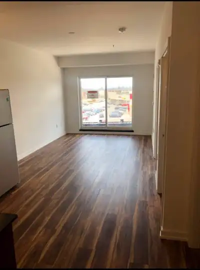 1BD 1BA 1 Parking 1 Locker Hydro water extra