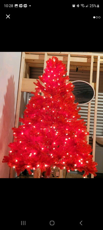Red xmas tree in Holiday, Event & Seasonal in Regina