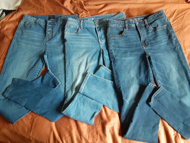 WOMENS JEANS $4 EACH in Women's - Bottoms in Edmonton - Image 3