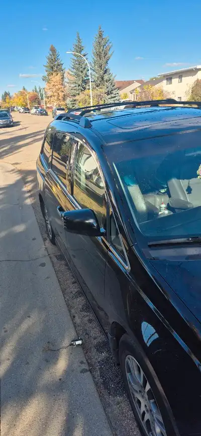 Honda Odyssey Touring2011 Active full options leather upholstery remote start two-way power sliding...