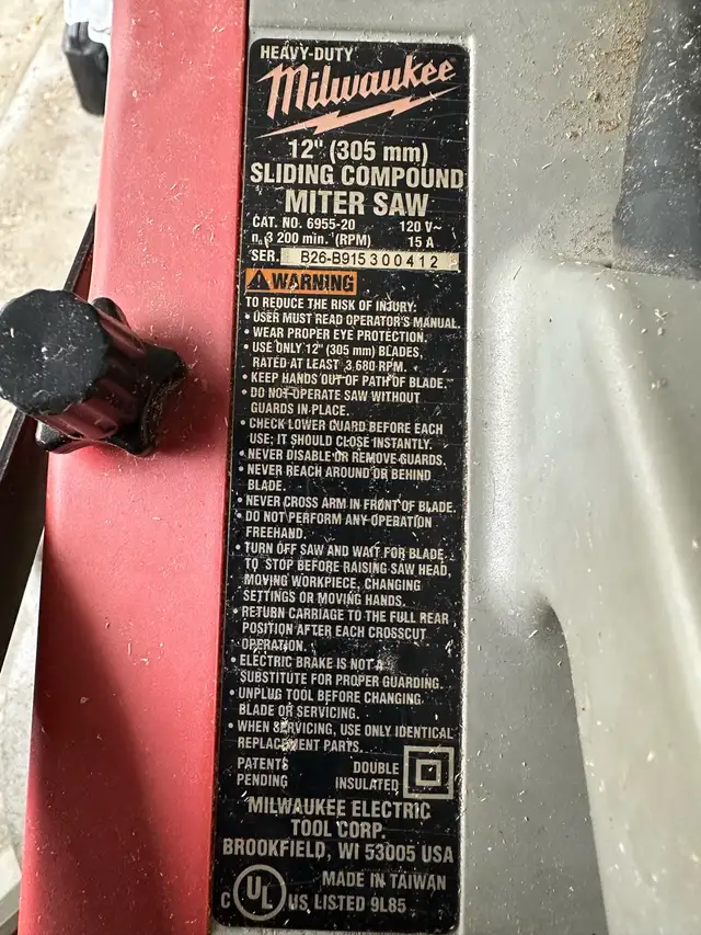 Milwaukee sliding miter saw 12” and stand in Power Tools in Mississauga / Peel Region - Image 2