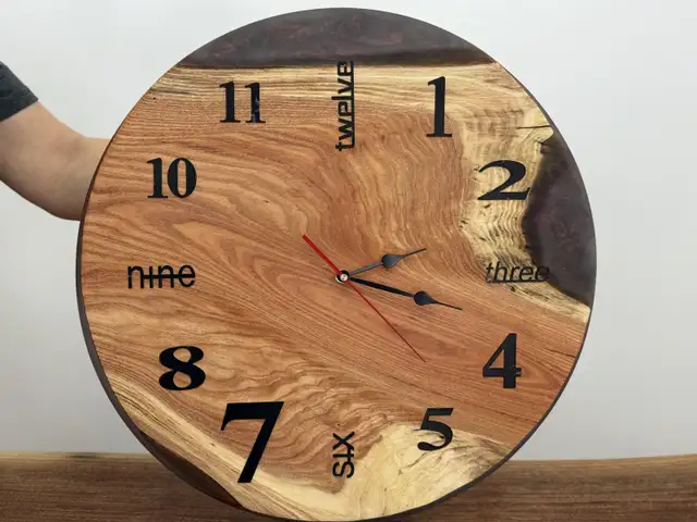 handmade wall clock with resin  in Home Décor & Accents in Markham / York Region - Image 10