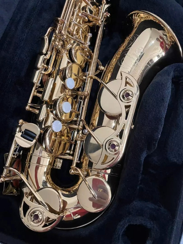 [Good] Yamaha YAS-475 Alto Saxophone dans Famille de bois  à Sept-Îles - Image 3