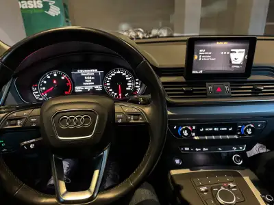Audi Q5 2019 Comfort 2-liter No fees $21,500 80,000 kilometers Duplicate keys Invoice pending