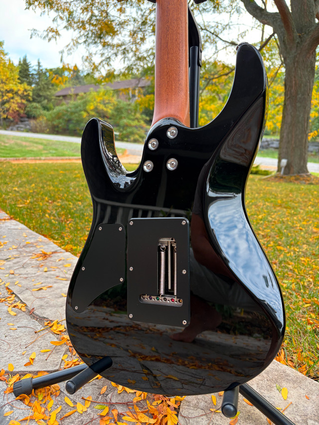 Suhr Modern Guthrie Govan Custom Trans Whale Blue Burst in Guitars in Kingston - Image 4