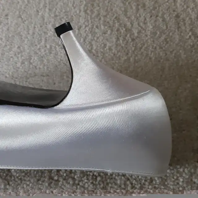 Women Vintage High Heel Shoes 1970's Brand New Satin Dyeable 7 in Women's - Shoes in Stratford - Image 6