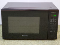 Panasonic 1.3 Cu. Ft. Countertop Microwave Oven NN-SG616B 1100W
