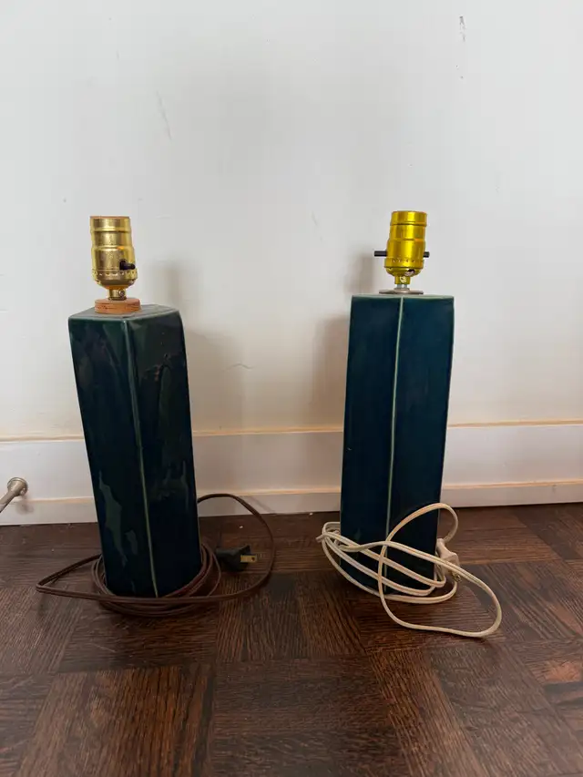 Pair of Vintage Ceramic Table Lamps in Indoor Lighting & Fans in City of Toronto - Image 3