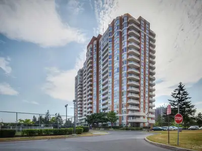 1 +1 Bedroom Condo with 1 Bath – Great Location