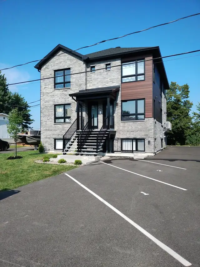 5 1/2 sainte- madeleine, rive -sud