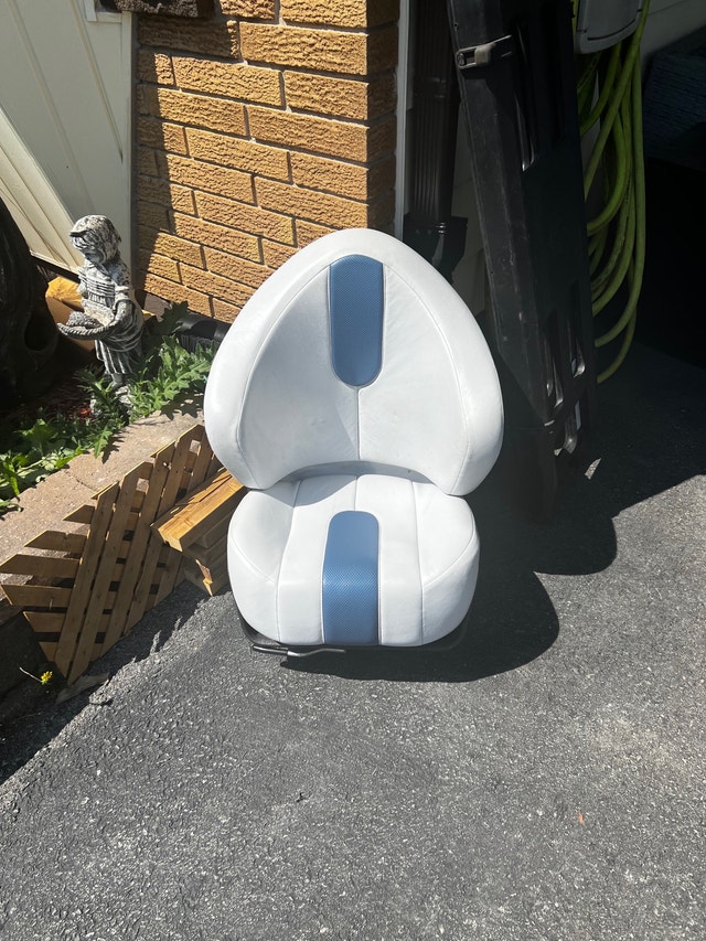 Boat seat for a SeaDoo boat Boat Parts, Trailers & Accessories St
