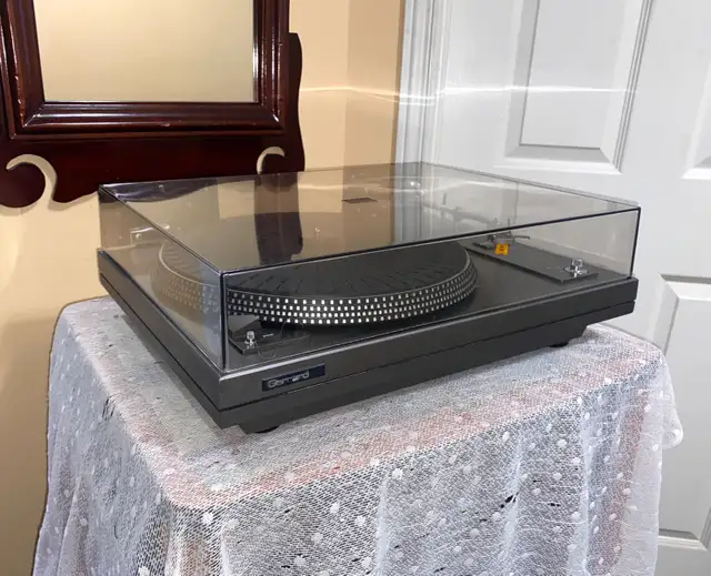 Garrard DD-130 Vintage Direct Drive TurnTable, Fully Manual in Stereo Systems & Home Theatre in Ottawa - Image 5