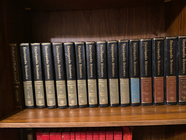  Encyclopedia Britania in Other in Mississauga / Peel Region - Image 2