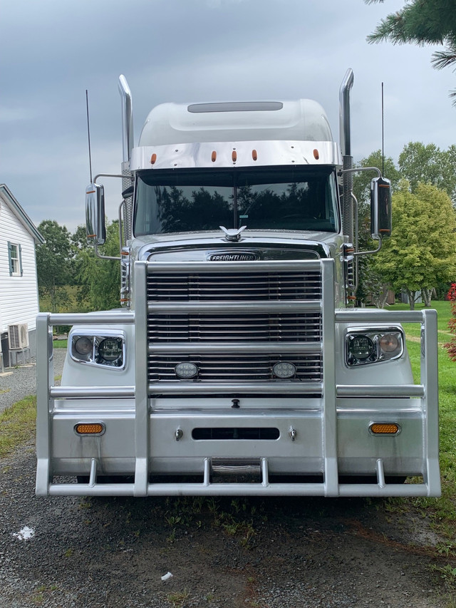 Freighliner SD 122  in Heavy Trucks in Regina - Image 4