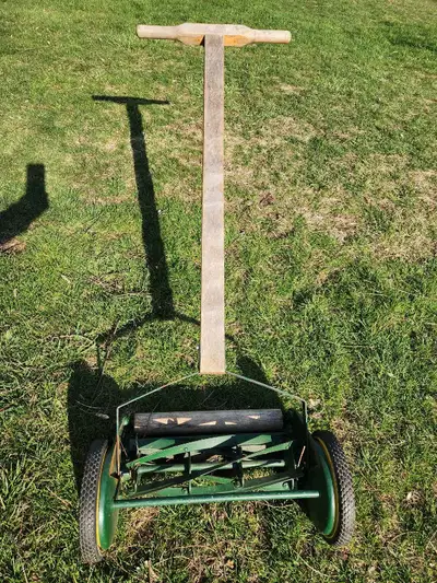 Manual push mower, View more