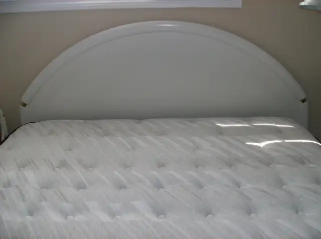 Free New Queen Mattress when you buy Queen Adjustable Bed + Head63008307006081121