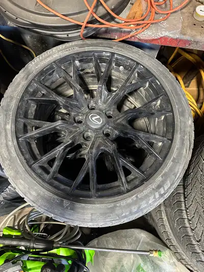Used Bridgestone 225/45 18 for Lexus es,with rim and TPMS sensor。5x114.3 if you can see this ad, ite...