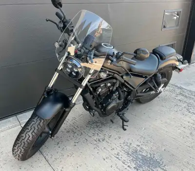 Honda Rebel 500 cc Excellent / new condition Year 2021 3634km Stored indoors in heated garage year r...
