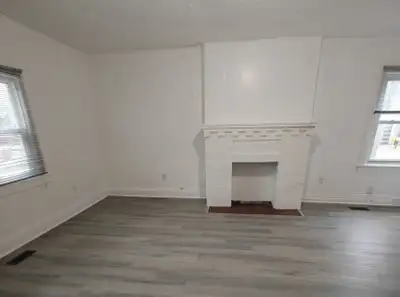 Affordable, quiet renovated Studio/Bachelor apartment Affordable, bright, quiet recently renovated B...