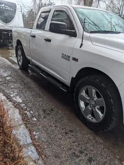 2018 Ram 1500 4x4 5.7Hemi 6.4box