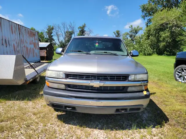 2000 Chevy silverado 519876469096468481