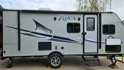 For Sale: 2018 Apex Nano 193BHS Banff Edition with plenty of upgrades We are selling our beloved 19'...