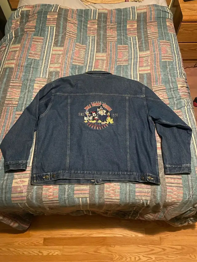 Vintage 90’s Disney Store Denim Jacket Mickey Mouse Men XXL NEW in Men's in Mississauga / Peel Region - Image 7