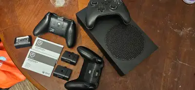 Xbox série s 1TB, View more